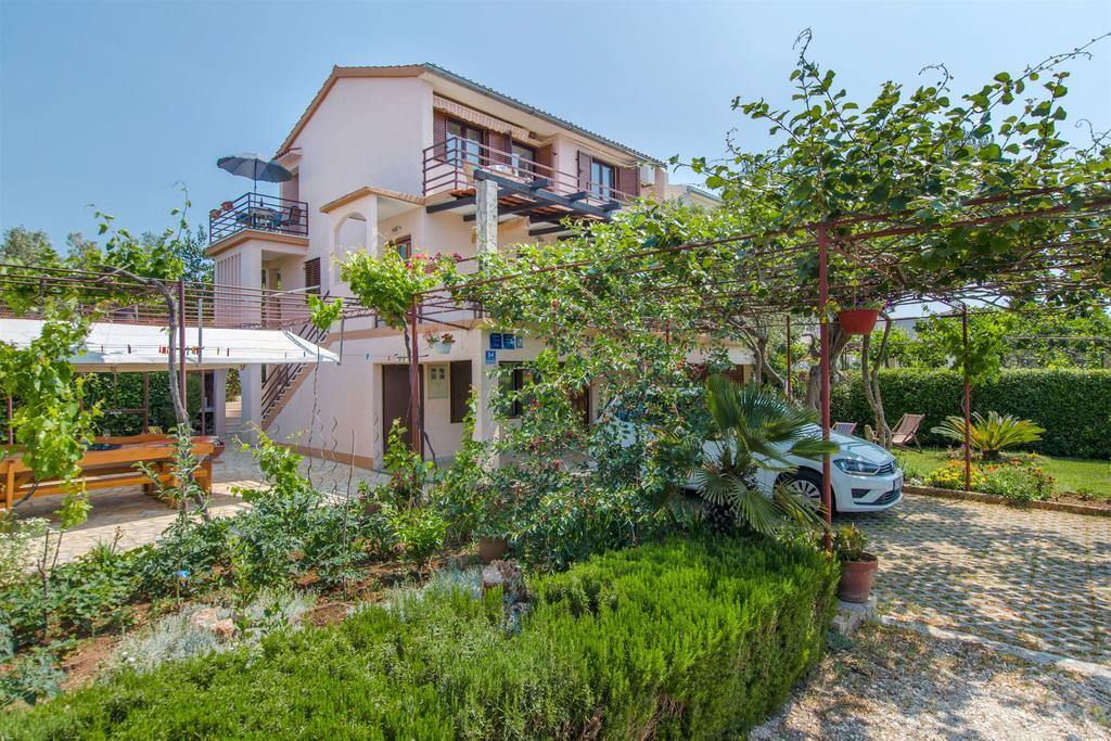 Apartments Viktor Rogoznica  Exterior foto